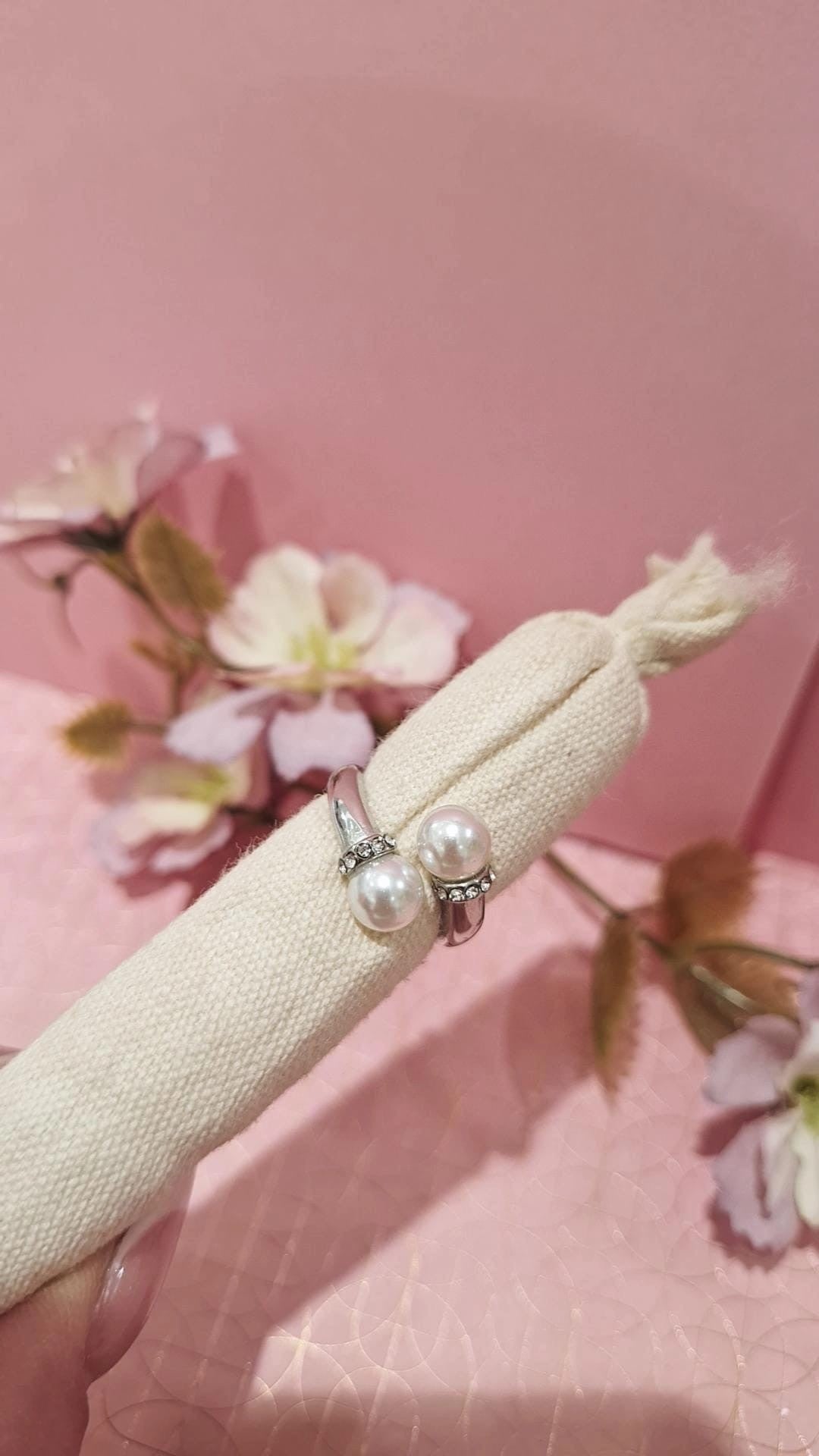Anello June