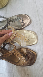 Sandali Raya
