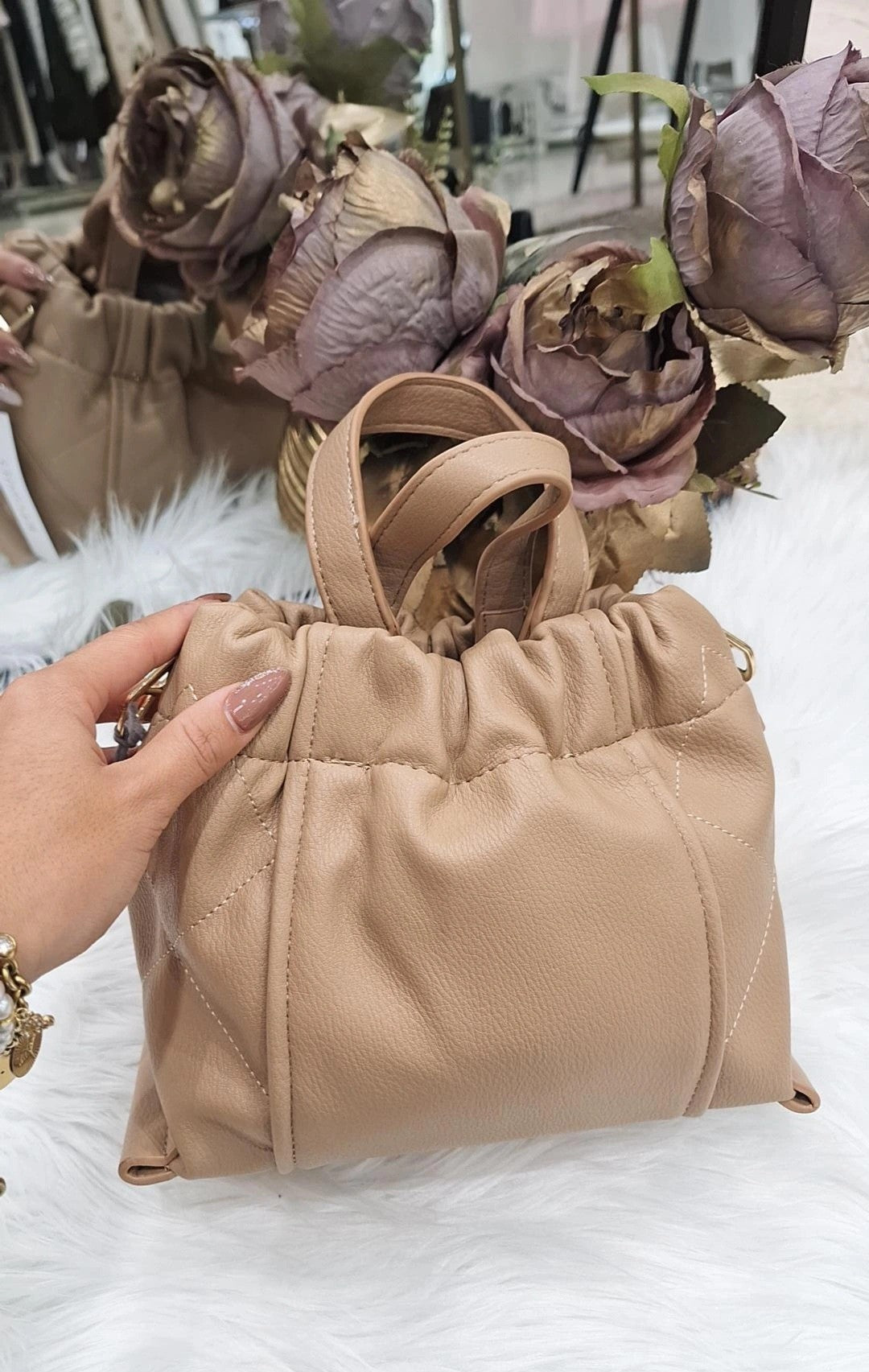 Borsa Karina