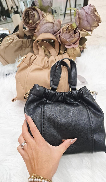 Borsa Karina