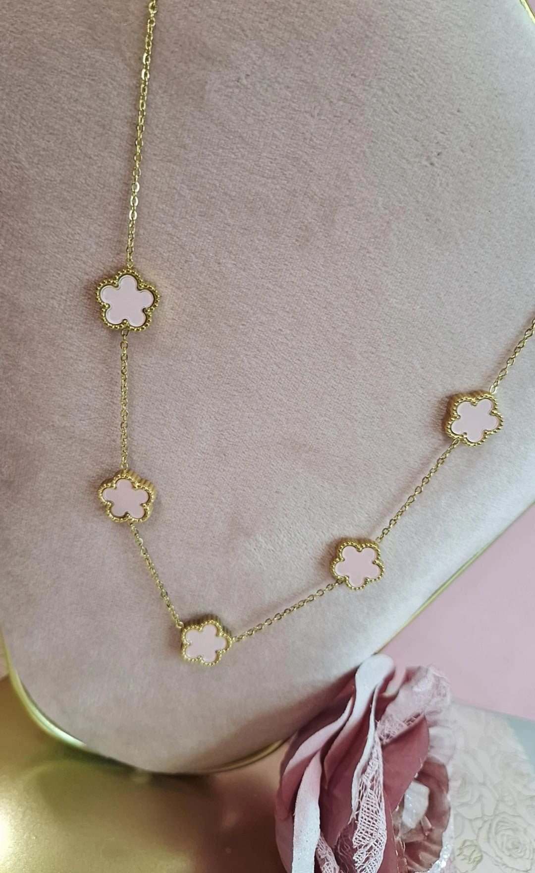 Collana Luana