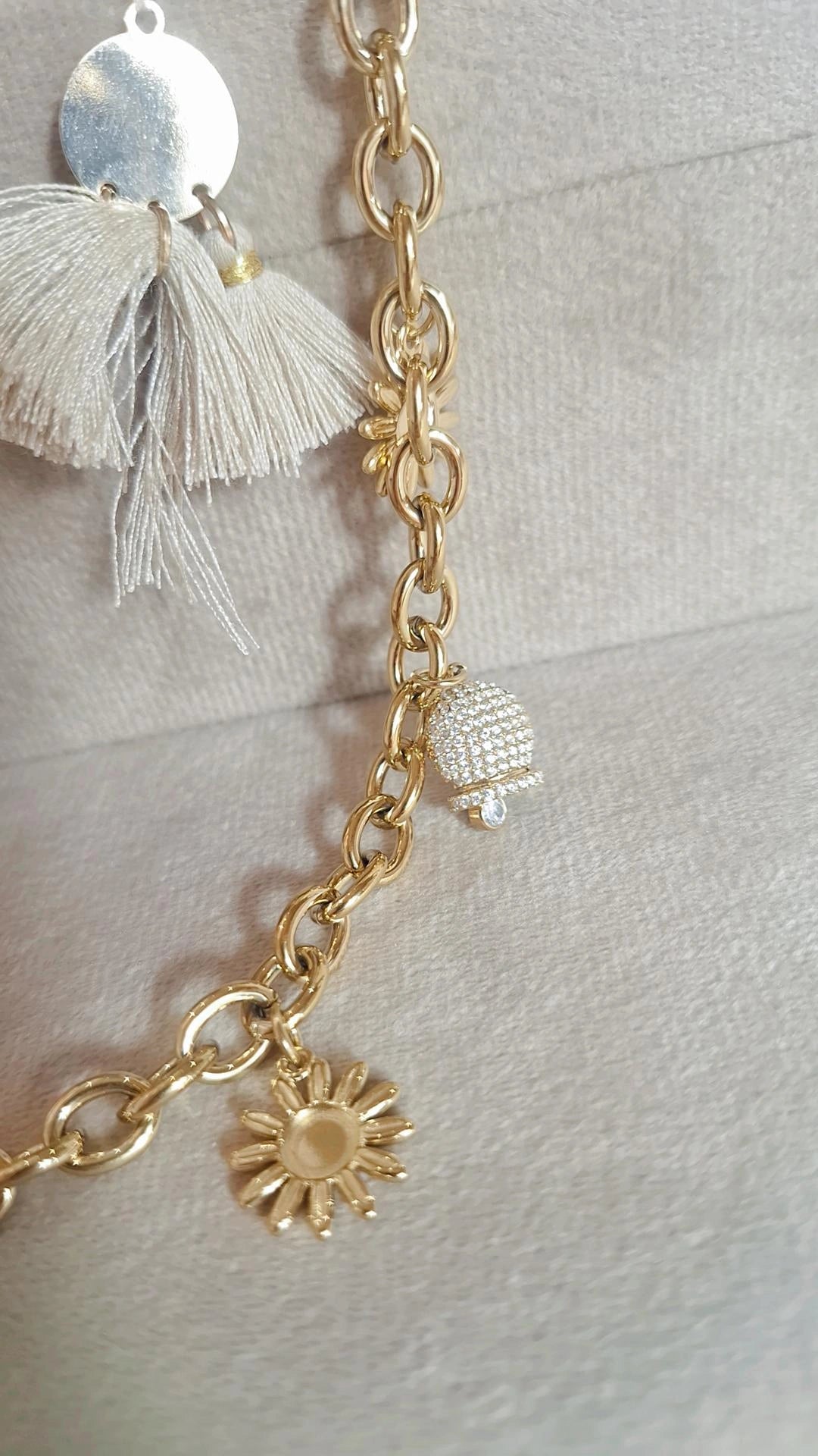 Collana Holly