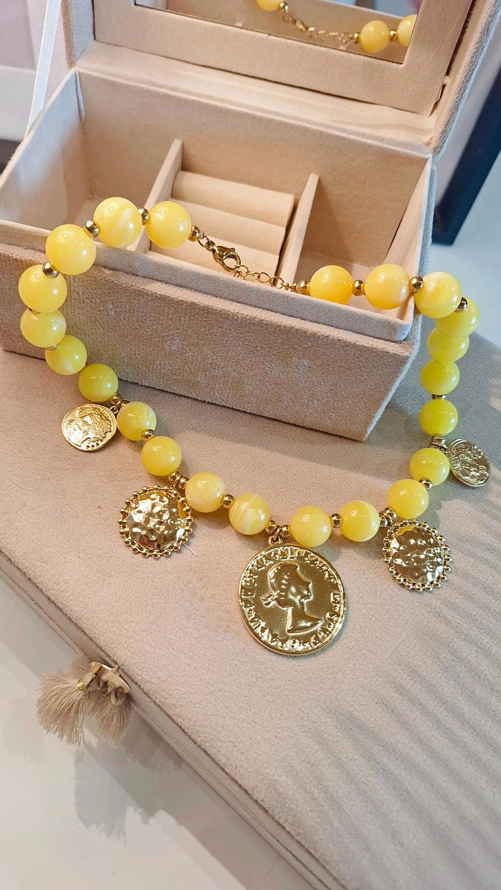 Collana Victoria