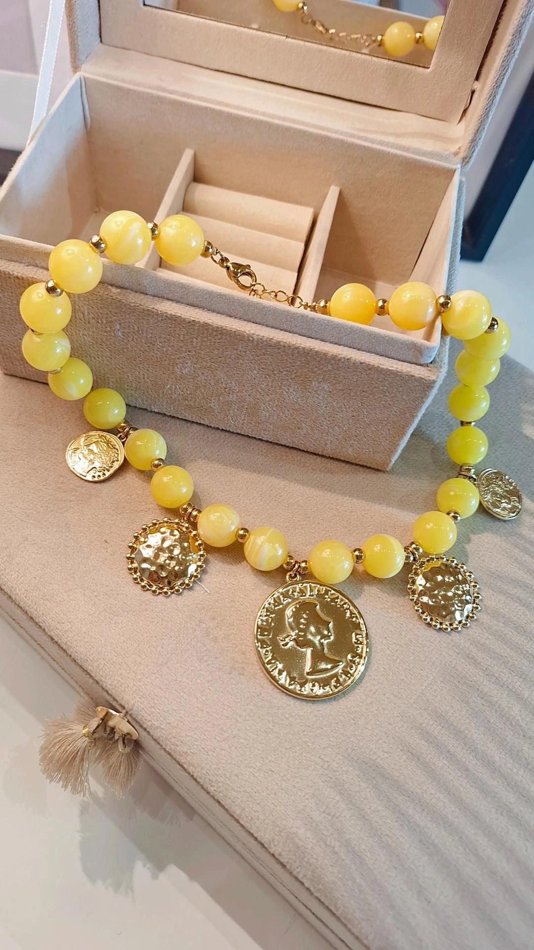 Collana Victoria