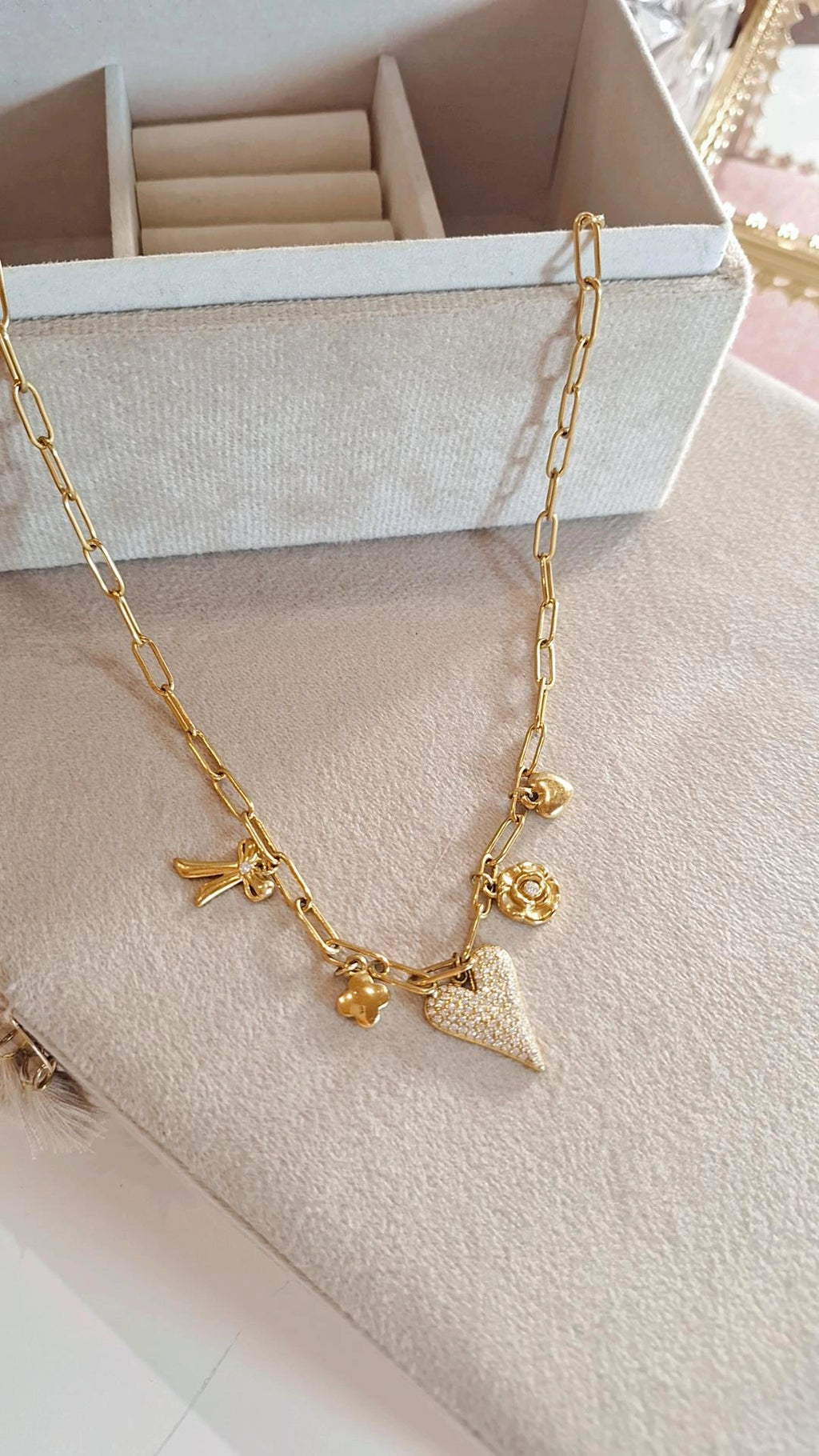 Collana Charms