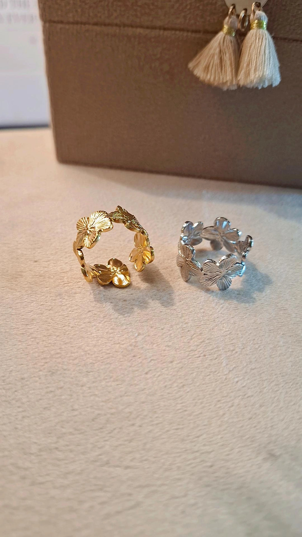 Anello Flory