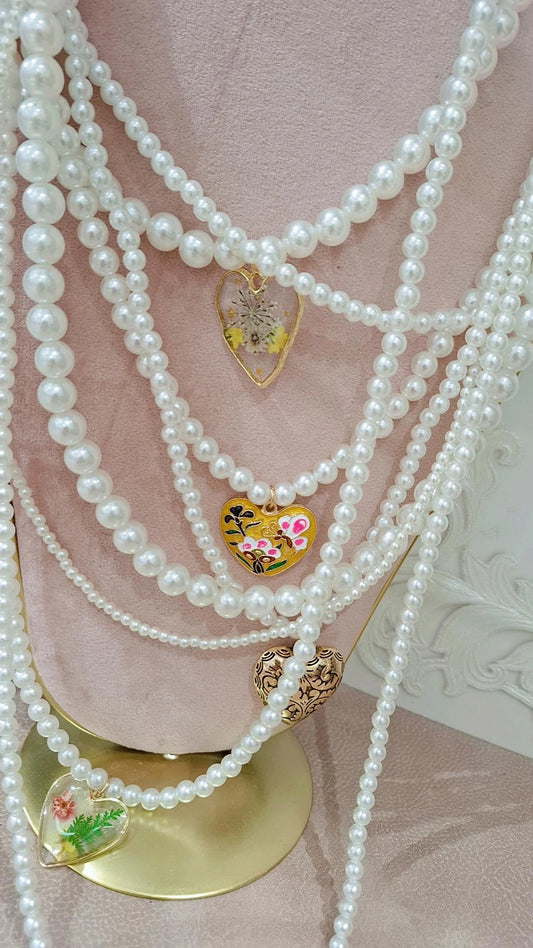 Collana Charmy